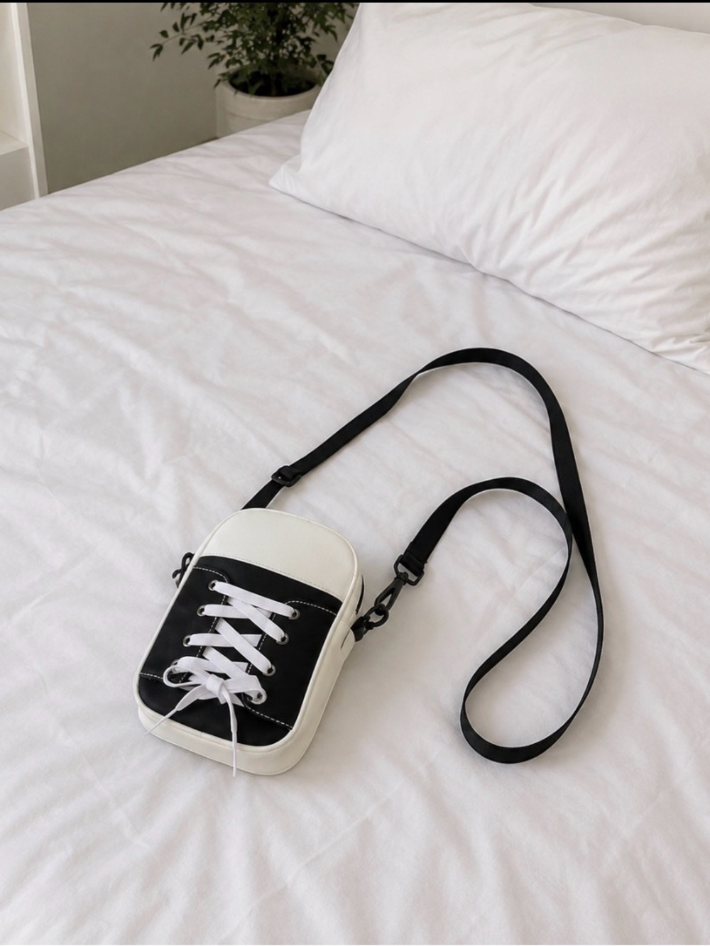 🆕 Black & White Lace-Up Crossbody Bag with Adjustable Strap